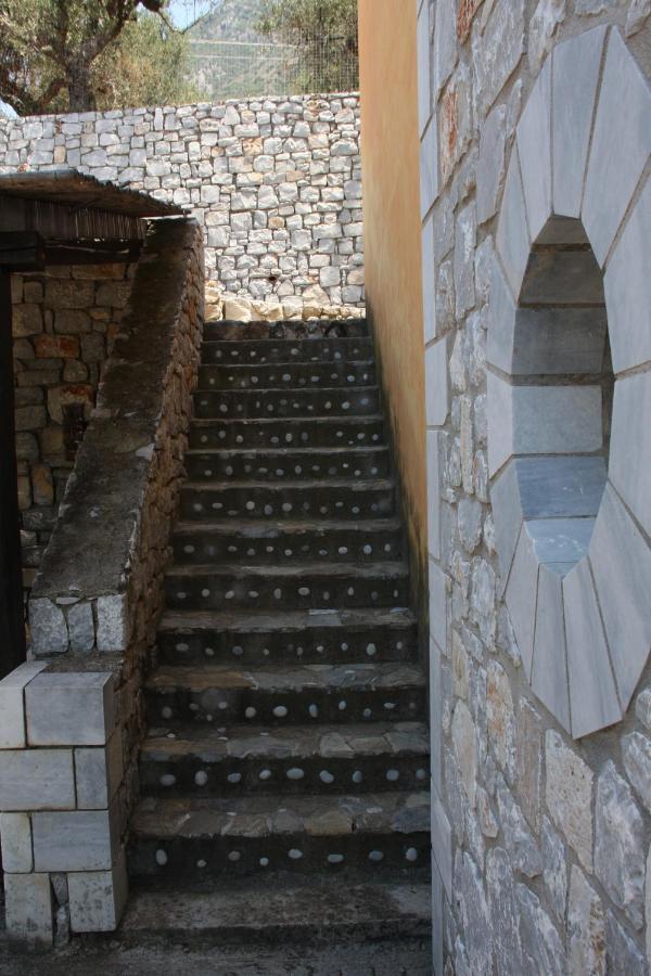 Sea And Mountain View Villa Kalamata Exterior photo